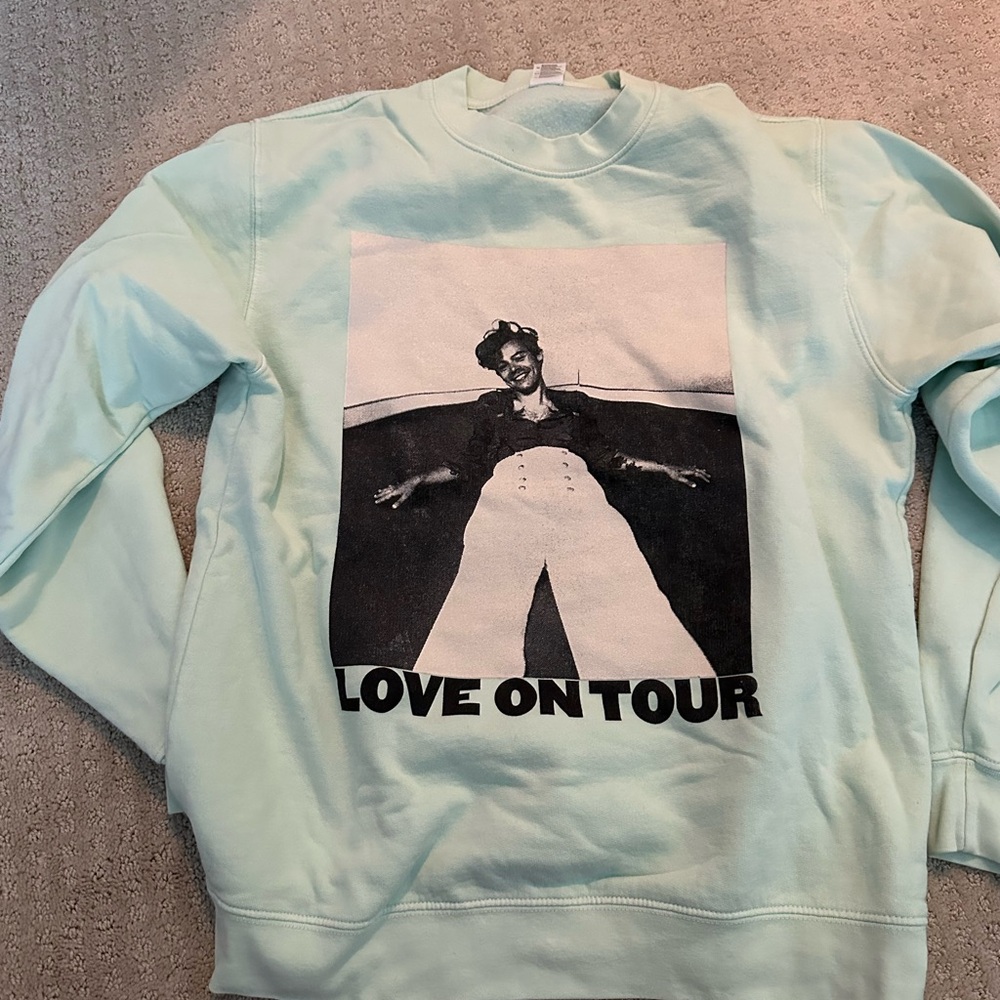 Green Crewneck Sweater with Graphic Design